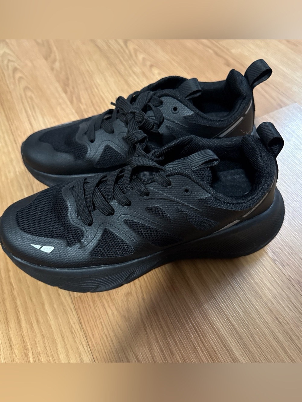 BLACK MEN’s SHOES  SIZE 40 New